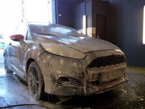 Mycie samochodu1